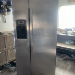 GE Refridgerator