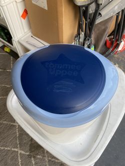 Tommie Tippee Dirty Diaper Bin