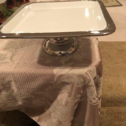 11x11 Inch Cake/dessert Plate With Stand.   White And Silver Trim