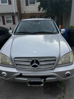 2001 Mercedes ML320 SUV – 148,468 Miles