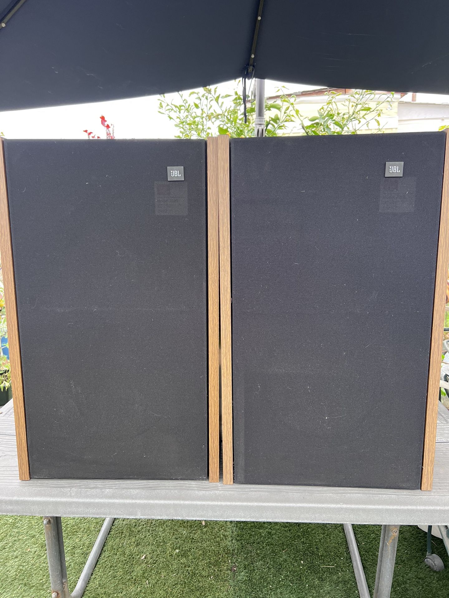 JBL J325 Bookshelf Speaker Pair