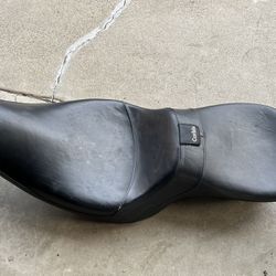 Harley Davidson Glide/Dyna Corbin Seat