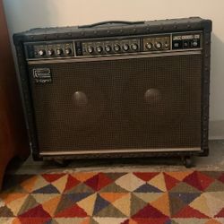 Roland JC 120 