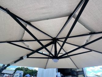 Large Outdoor Cantilever Patio Umbrella with LED Light