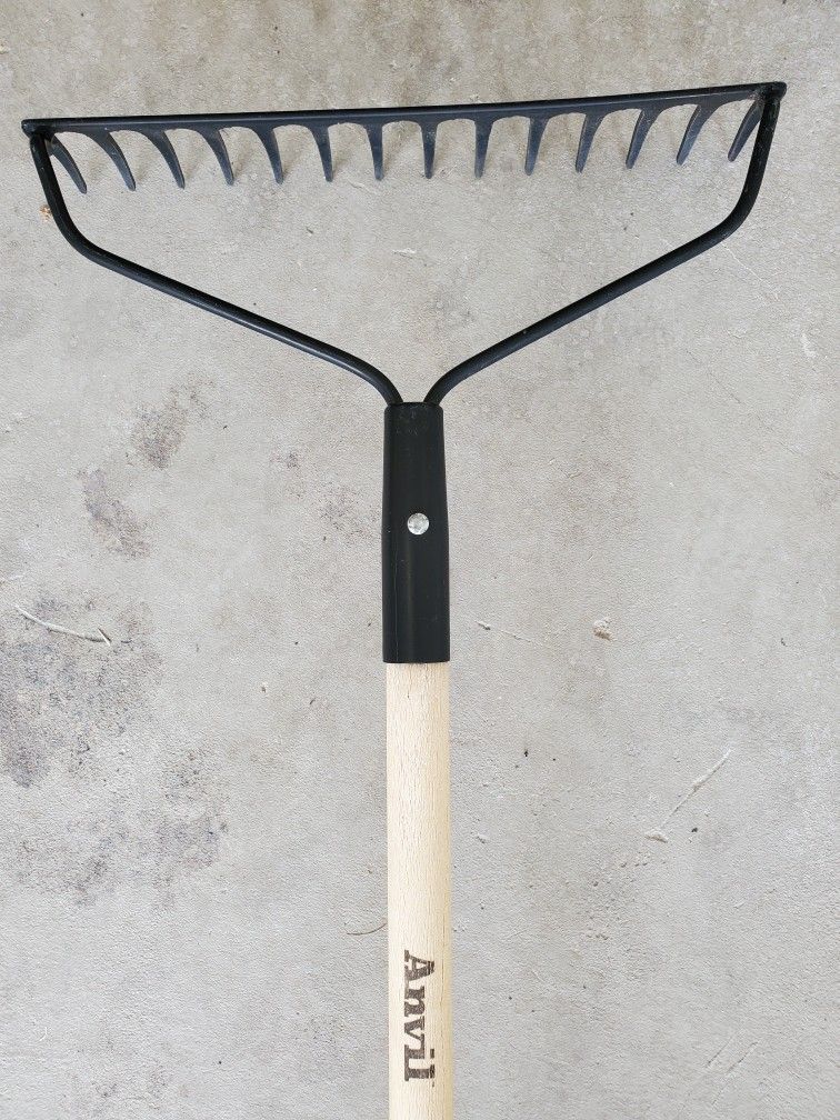 Anvil 47 in. L Wood Handle 14-Tines Garden Bow Rake