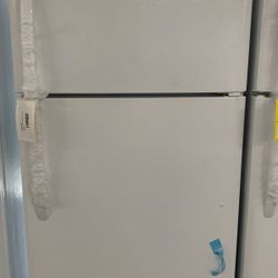 refrigerator Comes Frigidaire brand SL0H