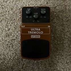Behringer Tremelo UT300