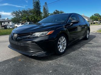 2018 Toyota Camry le