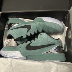 Kobe 4 Protro Girl Dad 