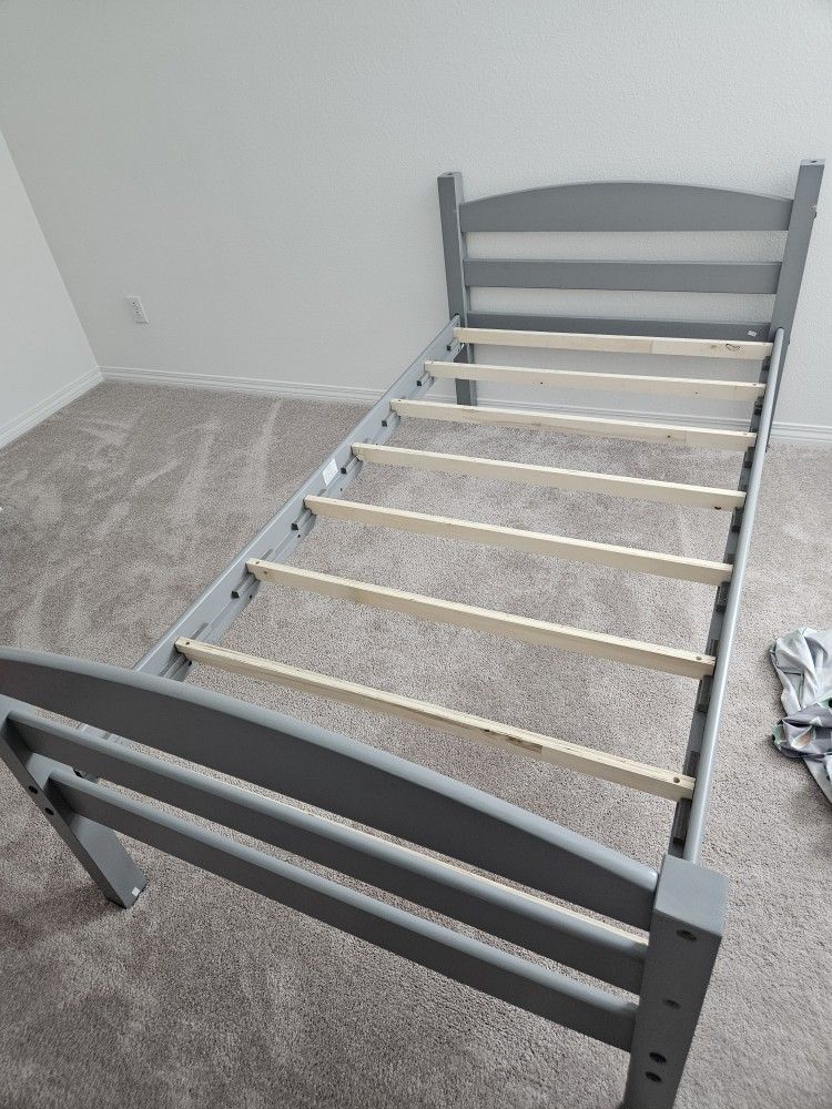 Twin Bed