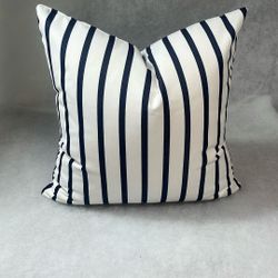 Decorative Pillows 