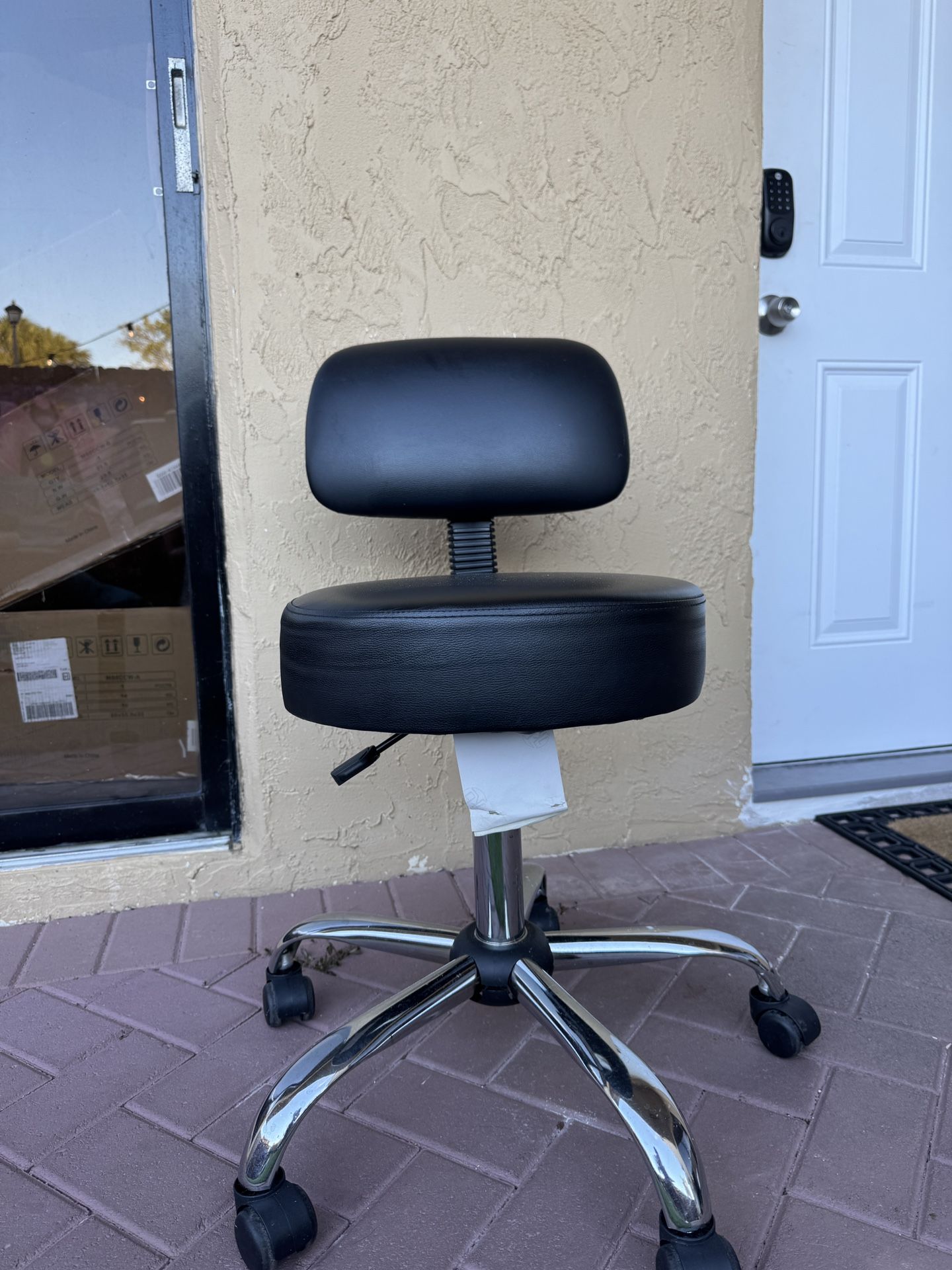 Black Adjustable Swivel Stool – Like New
