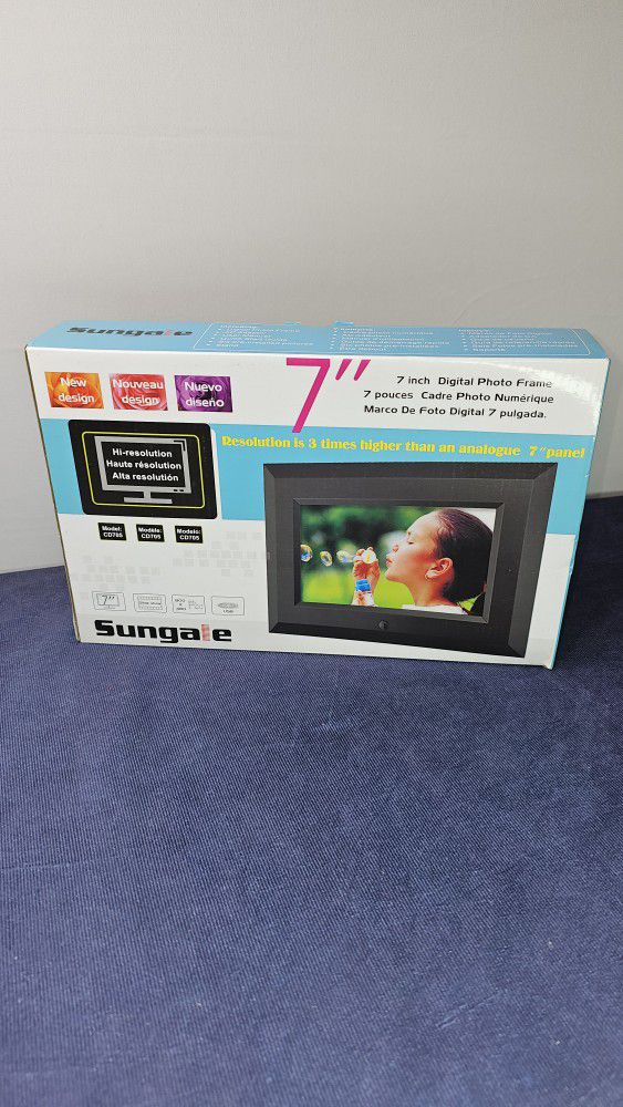 7" LCD High Resolution Digital Photo Frame Slideshow CD 705 Sungale Cadre Photo