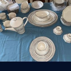 Large Lenox Charleston China Collection