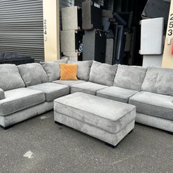 Sectional Couch 