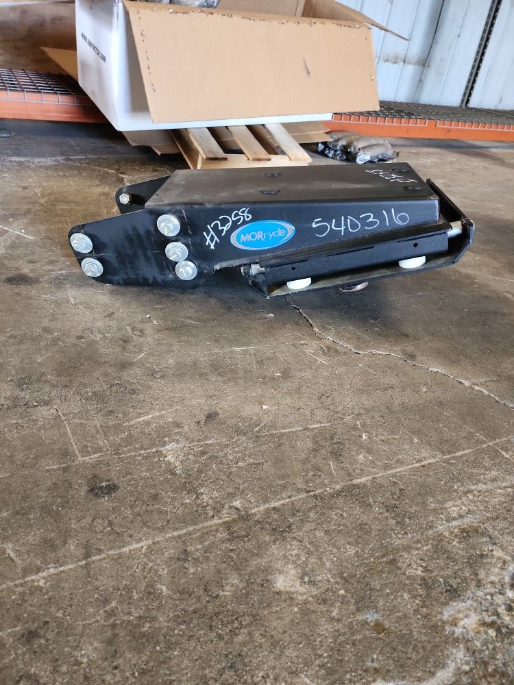 MORryde 24,000 lb Pin Box