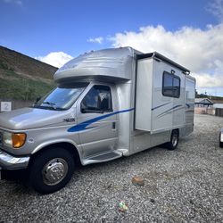 2004 Ford E-450