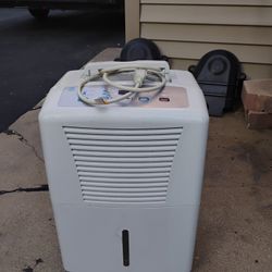 Dehumidifier 