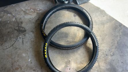 Maxxis 27.5 mountain bike tires