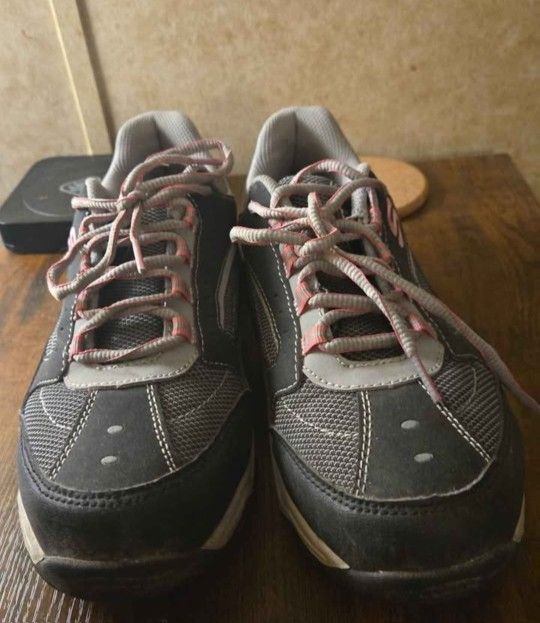 Women's Steel Toe Shoes