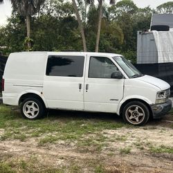 2000 Chevrolet Astro