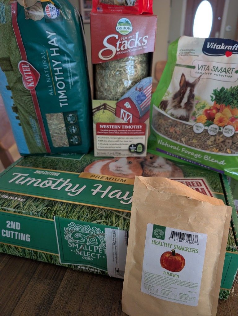 * Pending Pick Up* Free Rabbit Food