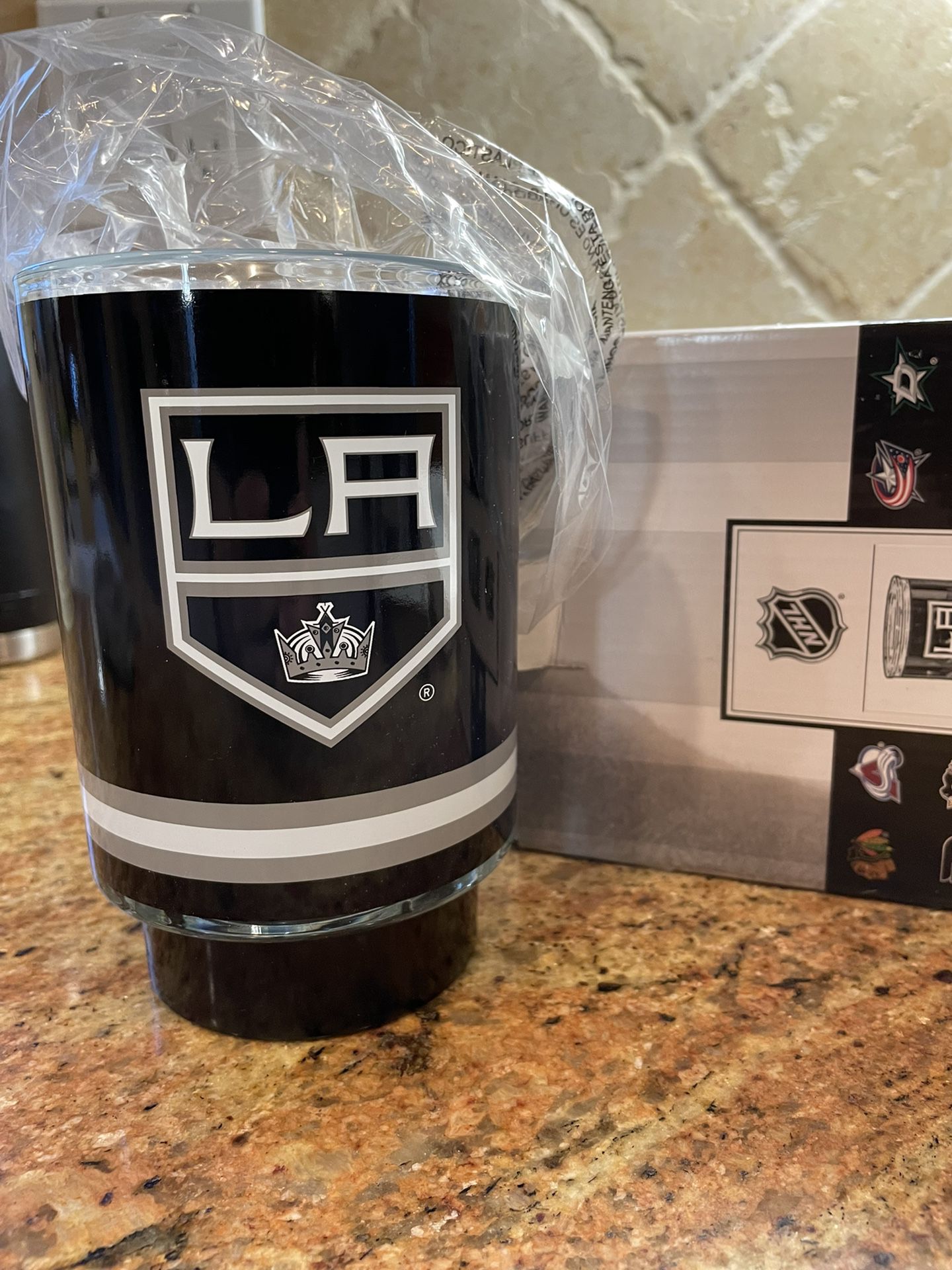 Scentsy Warmer LA Kings New With Scents 