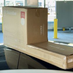 LG Soundbar S70T New Sealed Dolby Atmos 3.1.1