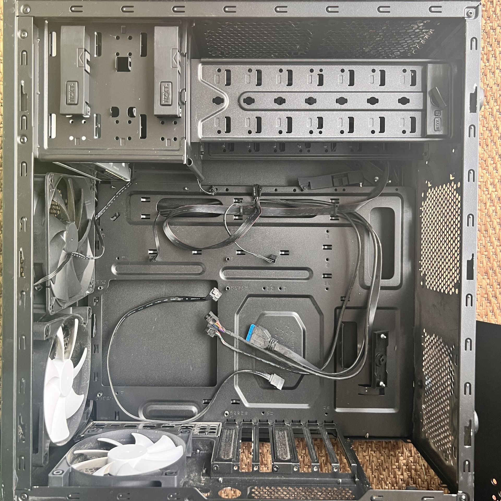 NZXT Source 210 Elite Midtower Case with 3.0 USB - Black
