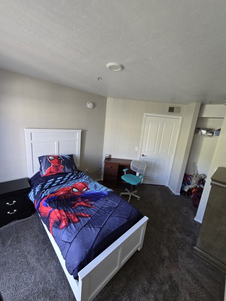Complete Bedroom Set – Twin Bed, Dresser, Desk + More