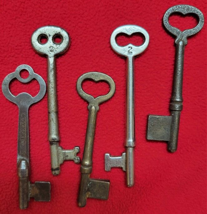 Antique Skeleton Keys Price Dropped