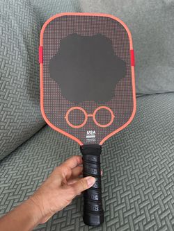 Pickleball paddle