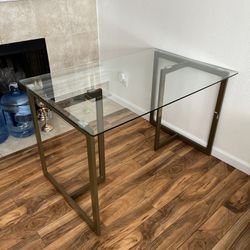 Glass rectangular dining table
