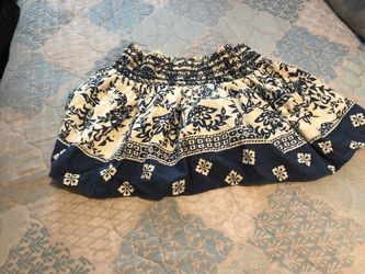 Used women’s skirt size small