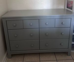 Graco 6 drawer dresser