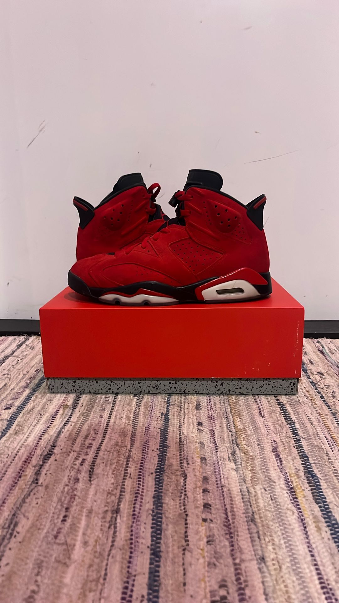 Jordan 6 Retro Toro