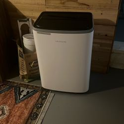 Portable A/C Unit - Frigidaire 