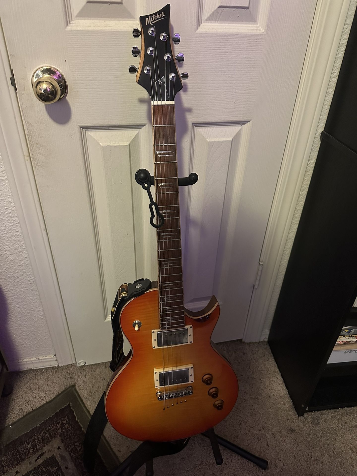 NEGOTIABLE: Mitchell MS450 Modern Single-Cutaway Electric Guitar Honey Burst:$300