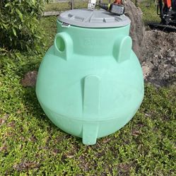 Septic System . Sistema Séptico .