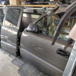 CHEVY TAHOE SUBURBAN SILVERADO DOORS 3