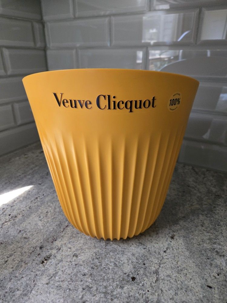 NEW Veuve Clicquot Sunrays Ice Bucket Champagne Bottle Cooler