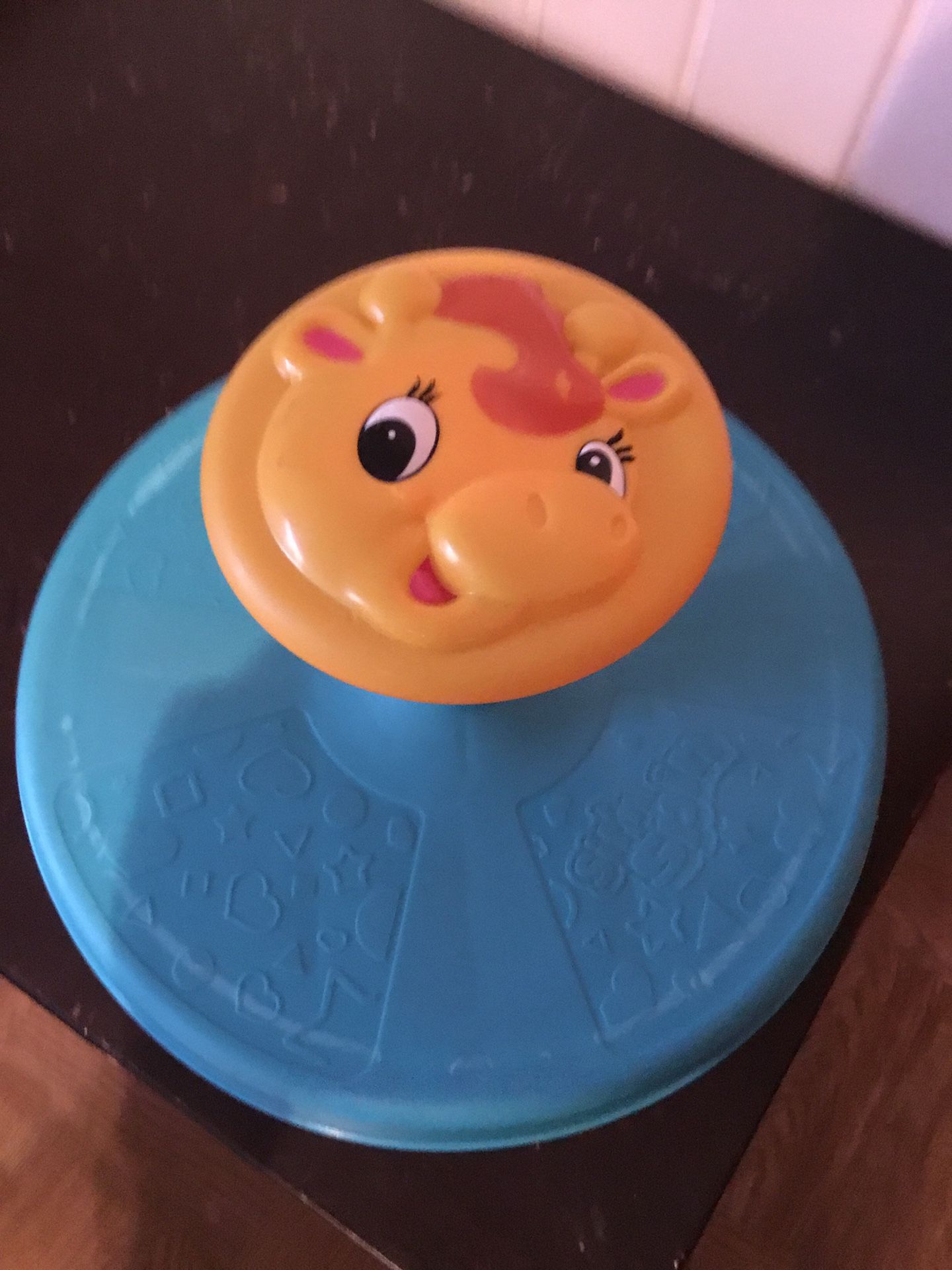 Sit and spin baby toy