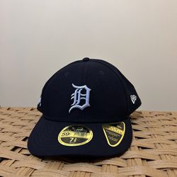 New Era fitted hats for sale various sizes 7 - 7-3/8 