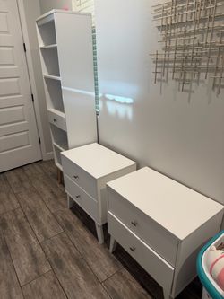 White 3-Piece Bedroom Furniture Set