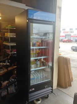 Glass Front Commercial Refrigerator