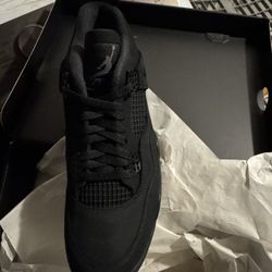 Jordan Retro 4 Black Cat