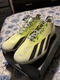 Adidas Strung cleats