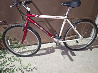 Diamond back Response 19 inch frame .aluminum quality bike. Shimano Acera