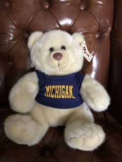 Light Colored MAX  Sitting Teddy bear 🧸. Teddy Is About 10” High And About 9” Across At His Feet!!