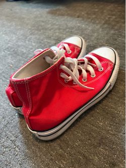 Vans/ Converse